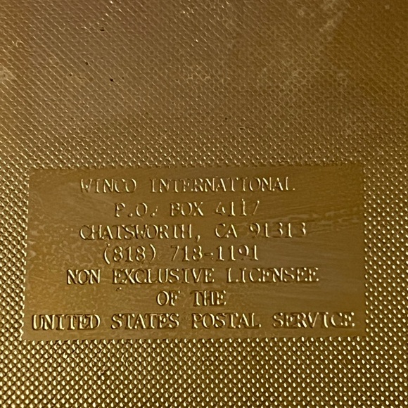 Winco Santa Claus 8c US Postage Stamp Christmas Ornament 22kt Gold Plated - Picture 2 of 3